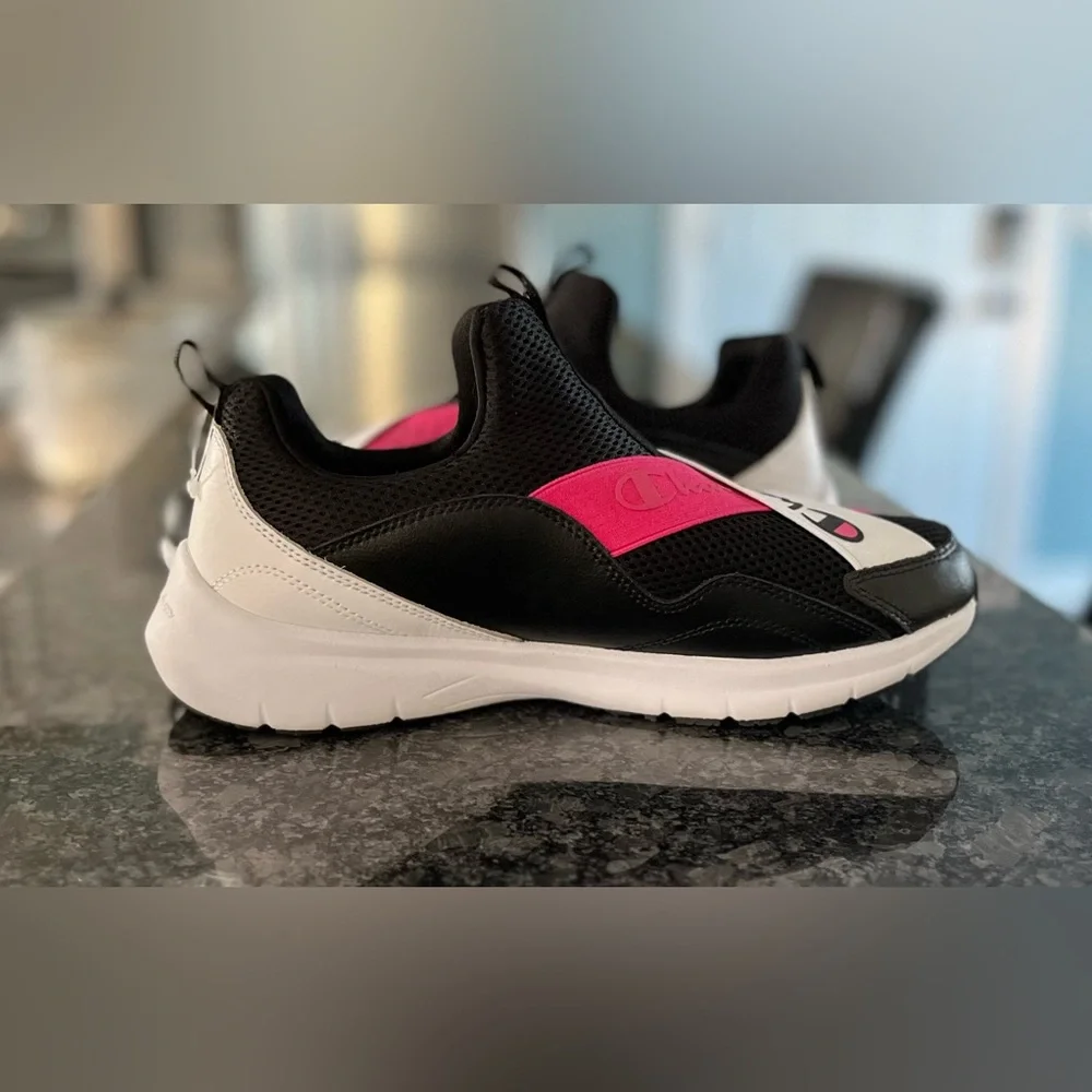 Champion Rally Pro Black and Pink Logo Slip-On Shoes Women’s Size 9W‎ NWOT